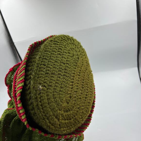 Vintage Scarlet Doll Crochet Dress Green Red Victorian Gown Handmade Barbie - Picture 9 of 10